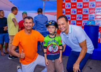 Prefeito Pedro Gomes assina ordem de serviço para pista de caminhada no bairro Cidade Nova