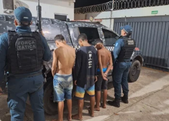 Adolescentes são apreendidos após série de roubos e perseguição na zona Sudeste de Teresina