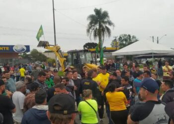 Câmara Aprova Anistia a Multas Aplicadas em Bloqueios de Rodovias Após Eleição de 2022