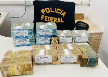 Justiça autoriza quebra de sigilo de celular de suspeito preso com R$ 1 milhão em espécie em Teresina