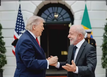 Lula embarca para cúpula do G7 na França sem previsão de encontro bilateral com Trump