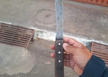 Homem invade casa, faz dois idosos reféns e ameaça explodir imóvel em Oeiras