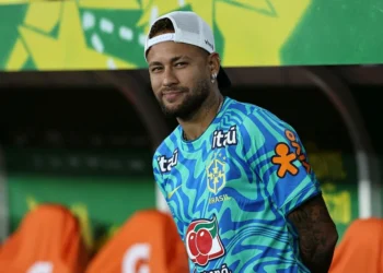 Neymar realiza exame decisivo para definir presença na estreia do Brasil na Copa do Mundo