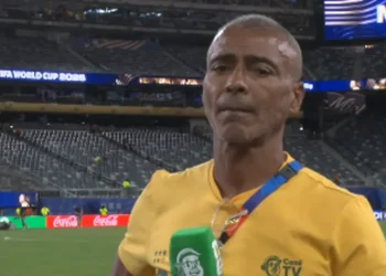 Justiça determina penhora de pagamentos da CazéTV a Romário para quitar dívida de R$ 32,4 milhões