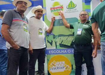 Secretário e representantes do Piauí participaram do PEC Brasil, em Fortaleza, evento nacional do agronegócio