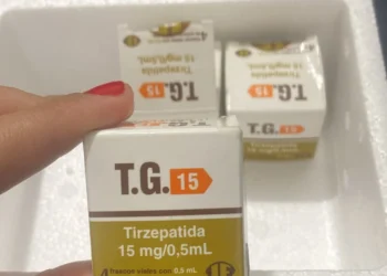 Dentista é presa suspeita de vender canetas emagrecedoras de origem irregular no Sul do Piauí; Justiça concede prisão domiciliar