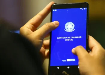 Desemprego no 2º trimestre é 5,4%, o menor já registrado no período