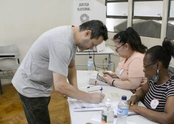 Justiça Eleitoral inicia convocação de mesários voluntários para as Eleições 2026 nesta terça-feira (7)