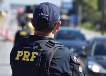 Motociclista e passageira ficam feridos após moto tombar na BR-343, em Parnaíba