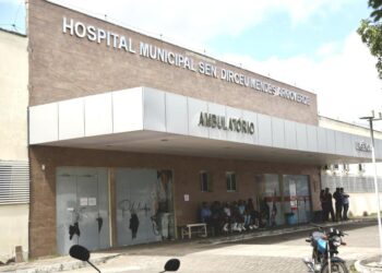 Jovem de 21 anos é baleado durante tentativa de homicídio em Água Branca, no Piauí