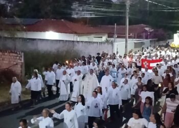 Procissão abre festejos de Nossa Senhora do Livramento e reúne multidão de fiéis em José de Freitas
