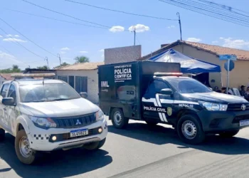 Polícia interrompe velório e encaminha corpo de homem ao IML após suspeita sobre morte no PI