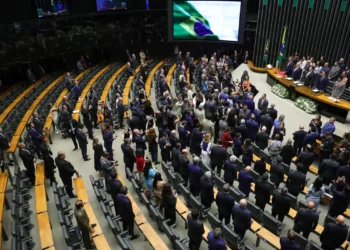 Congresso deve decidir sobre “taxa das blusinhas” nesta segund