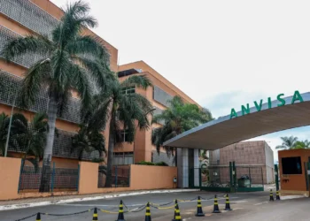Anvisa aprova medicamento para tratamento de esquistossomose em crianças