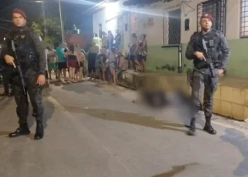 Homem morre e outro fica ferido após ataque a tiros na Vila Ferroviária, em Teresina