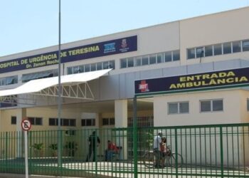 Dois suspeitos de assalto são baleados após abordarem mulher com criança em Teresina