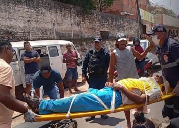 Mototaxista fica ferido após acidente no balão de José de Freitas