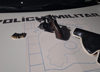 Homem toma arma de suspeito durante luta corporal após ser ameaçado em Jacobina do Piauí
