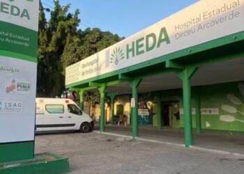 Jovem é baleado e se esconde em saco plástico para escapar de tentativa de homicídio no litoral do Piauí