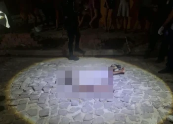 Homem de 41 anos é morto a facadas na Zona Norte de Teresina; polícia encontra rastro de sangue