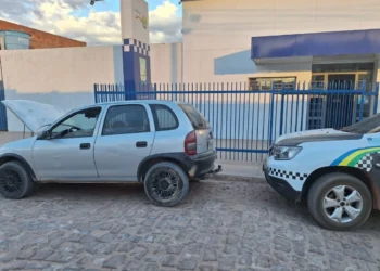 Polícia localiza carro furtado no Ceará após anúncio nas redes sociais em Marcolândia