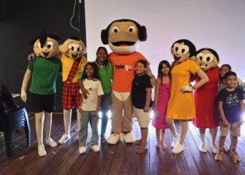 Turma da Alegria realiza grande show para as crianças em José de Freitas