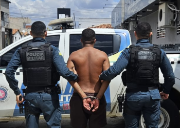 Homem é conduzido à delegacia suspeito de violência doméstica contra companheira grávida no Piauí